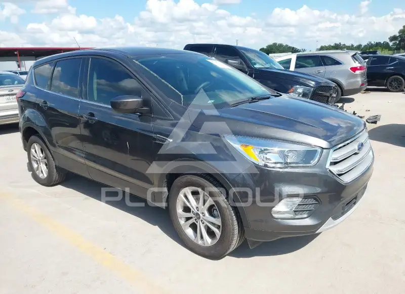 2019 Ford ESCAPE photo