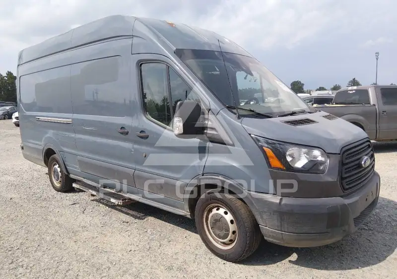 2019 Ford TRANSIT photo