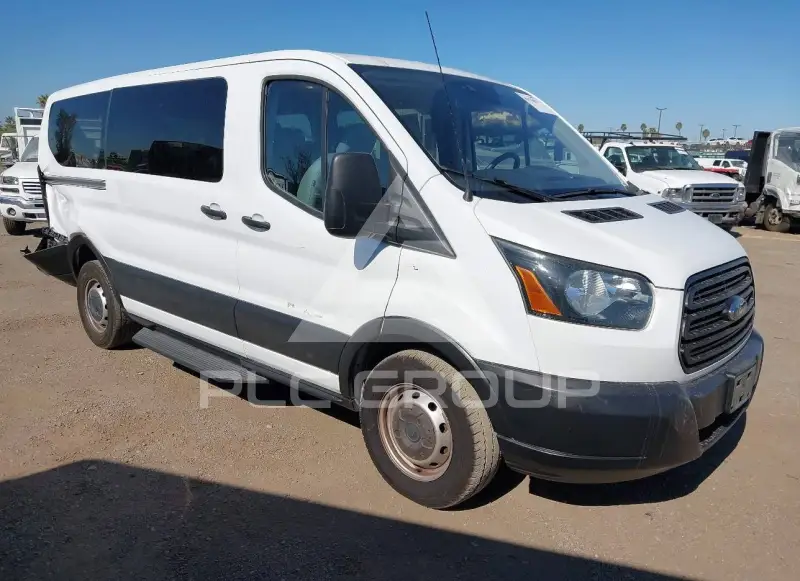 2019 Ford TRANSIT photo