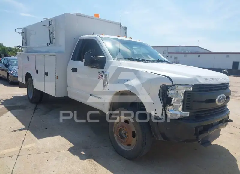 2019 Ford F-550 фото