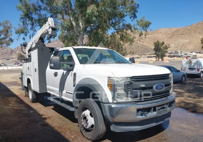 2019 Ford F-550 фото