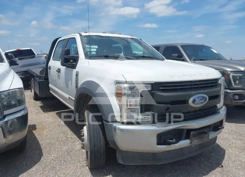 2019 Ford F-550 фото