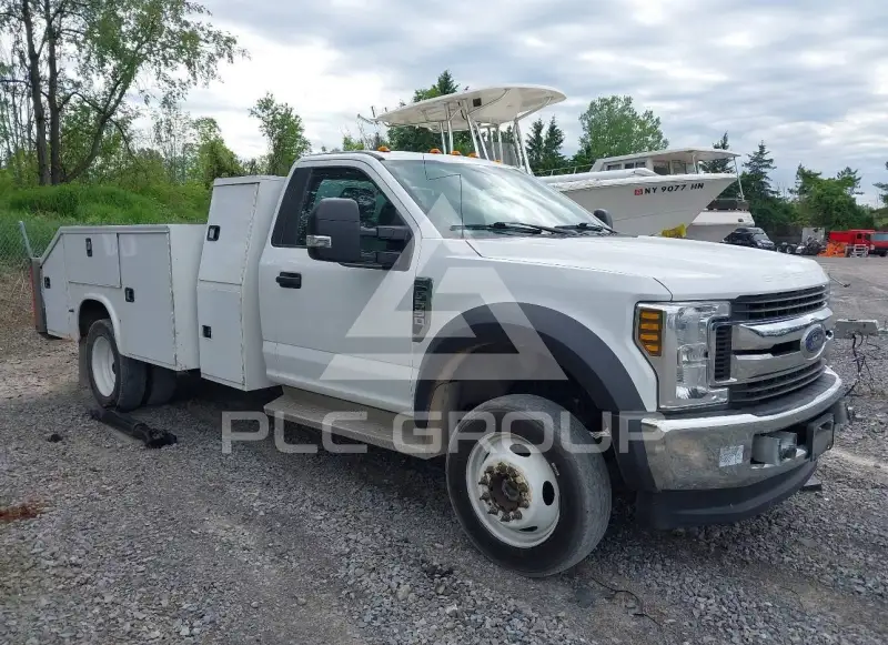 2019 Ford F-550 photo