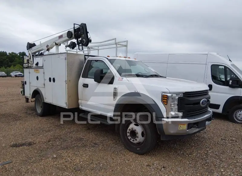 2019 Ford F-550 фото
