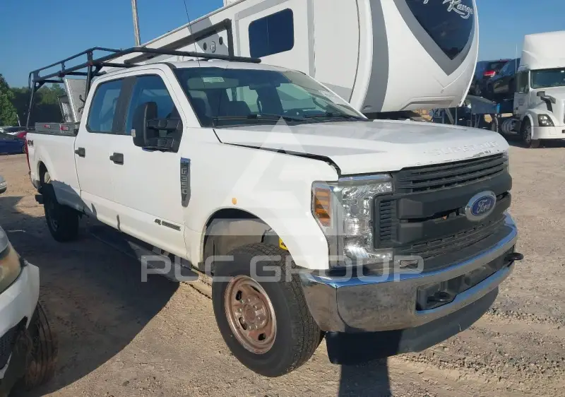 2019 Ford F-350 фото