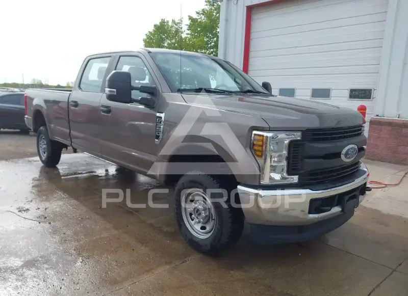 2019 Ford F-350 фото