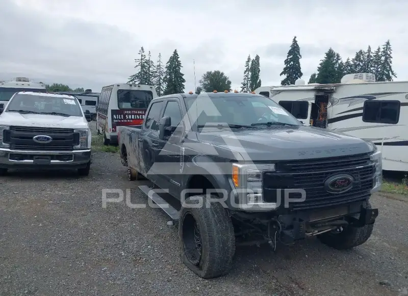 2019 Ford F-350 photo