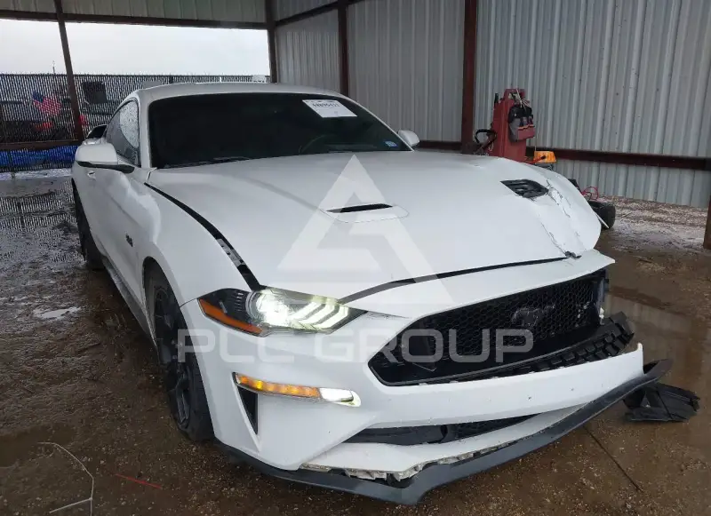 2019 Ford MUSTANG photo