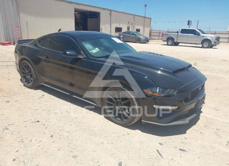 2019 Ford MUSTANG photo
