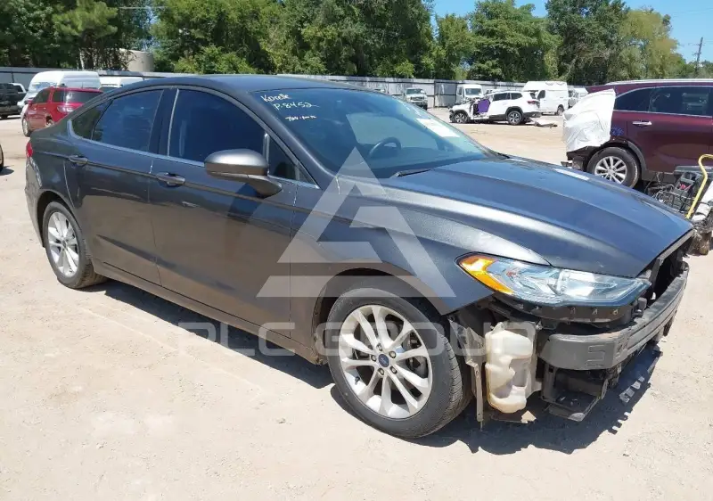 2019 Ford FUSION фото