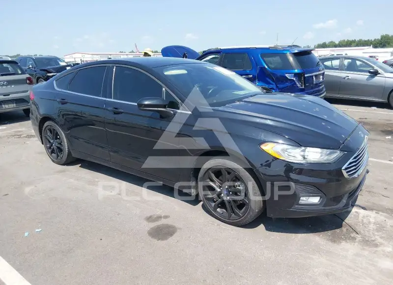 2019 Ford FUSION photo