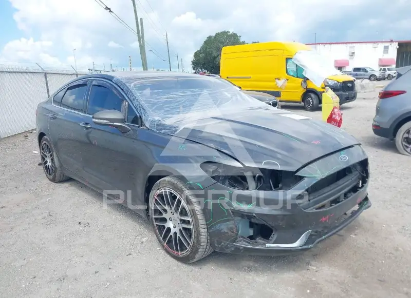 2019 Ford FUSION photo