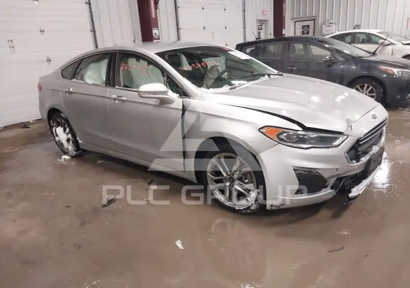 2019 Ford FUSION фото
