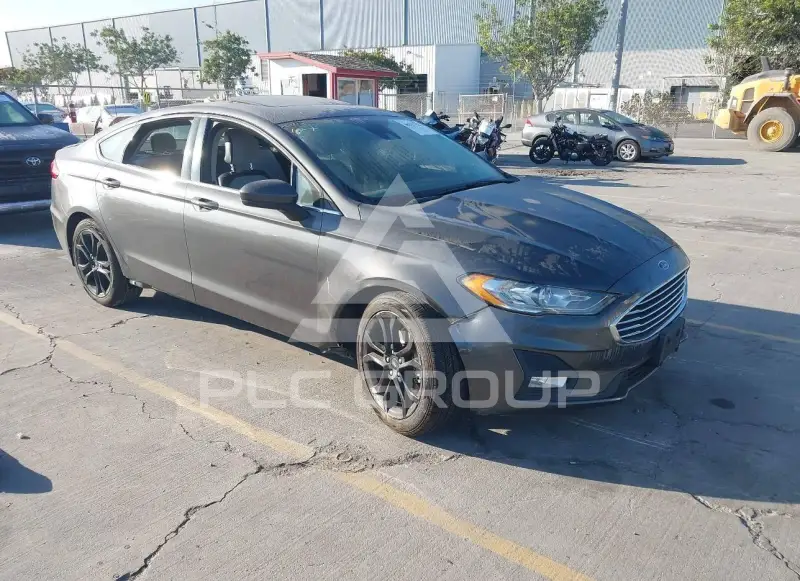 2019 Ford FUSION фото