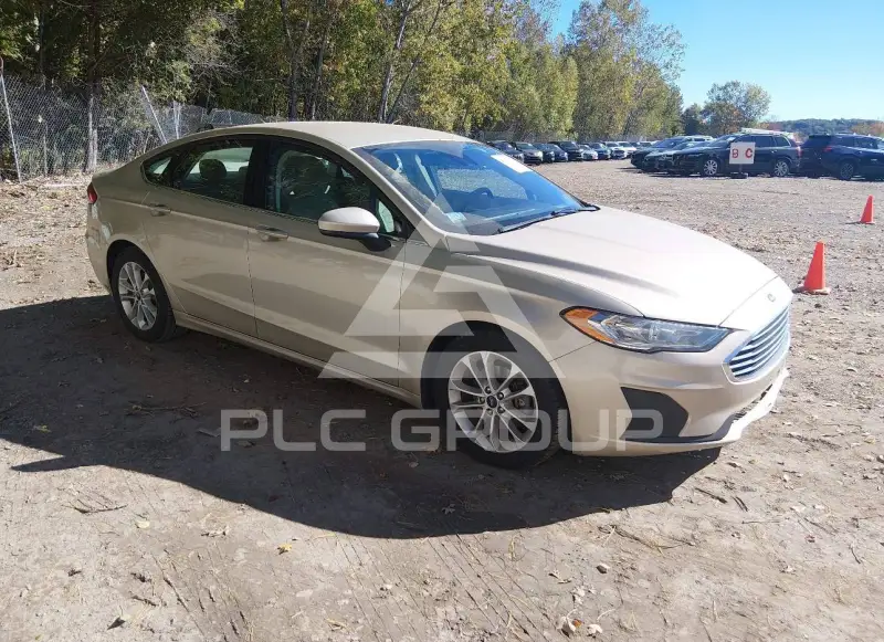 2019 Ford FUSION фото