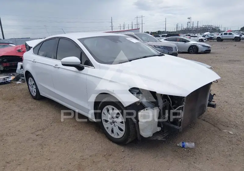 2019 Ford FUSION фото