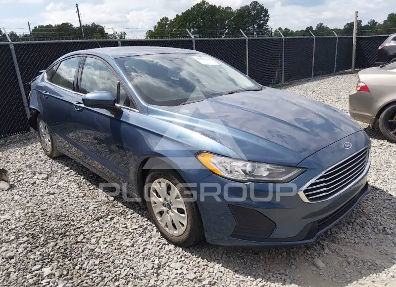 2019 Ford FUSION photo