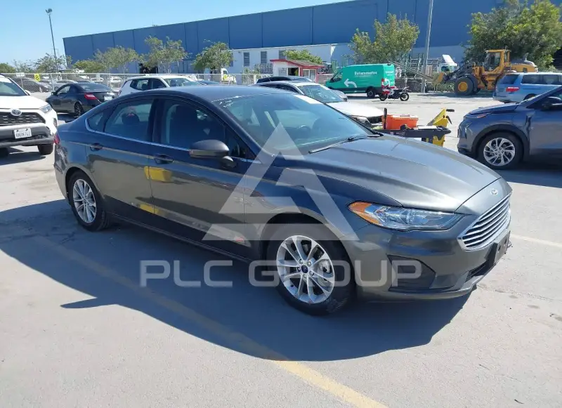 2019 Ford FUSION фото