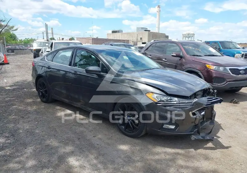 2019 Ford FUSION фото