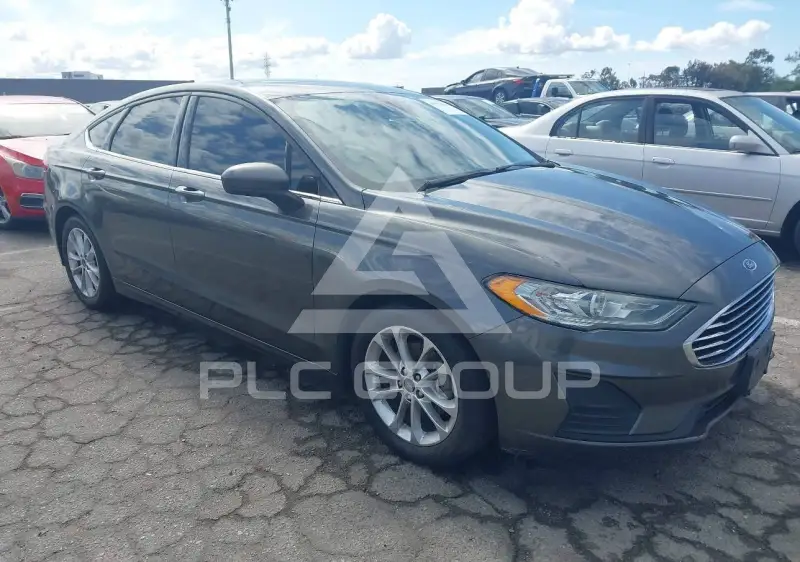 2019 Ford FUSION фото