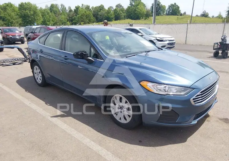 2019 Ford FUSION фото