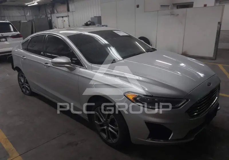2019 Ford FUSION фото