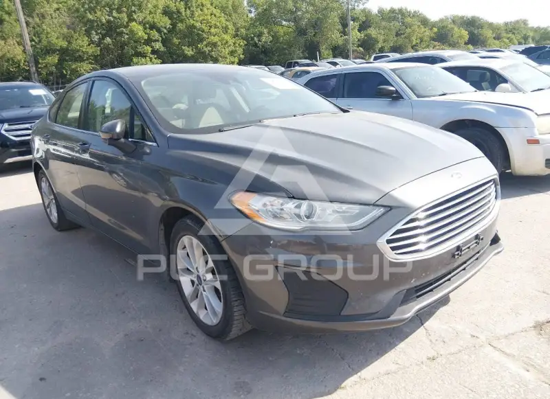 2019 Ford FUSION фото