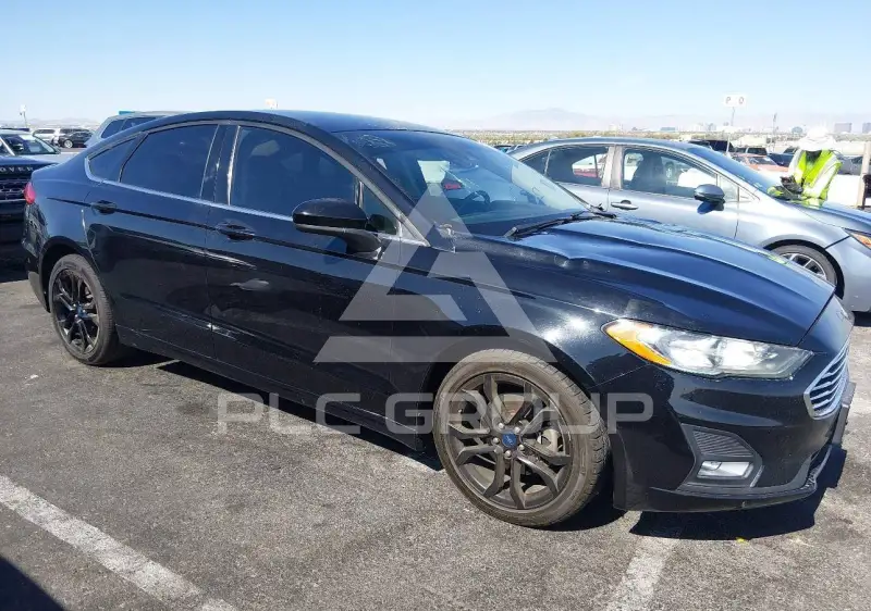 2019 Ford FUSION фото