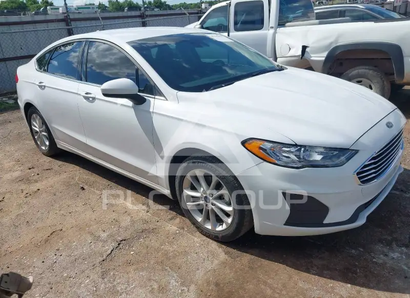 2019 Ford FUSION фото