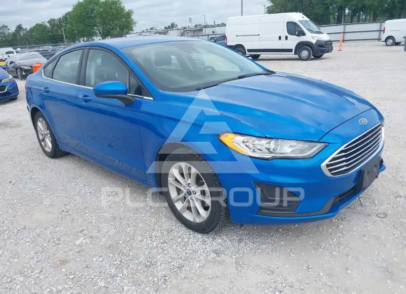 2019 Ford FUSION фото