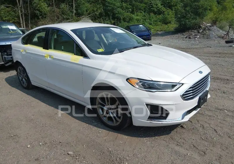 2019 Ford FUSION фото