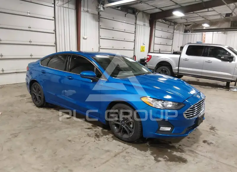 2019 Ford FUSION photo