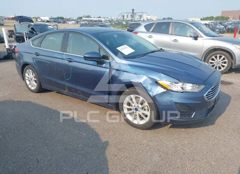 2019 Ford FUSION photo