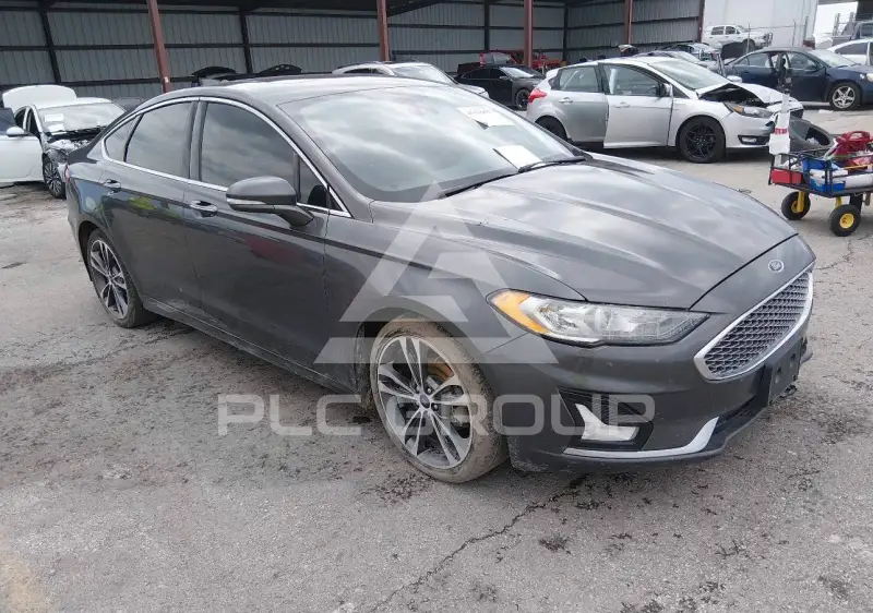 2019 Ford FUSION photo