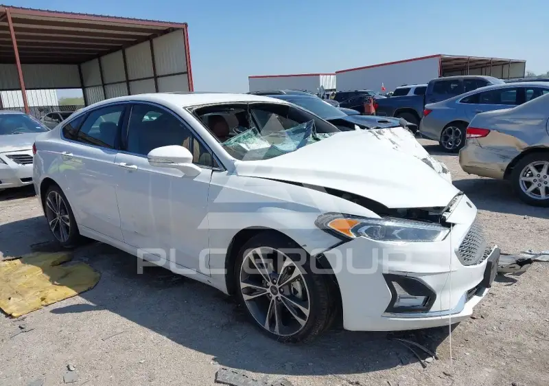 2019 Ford FUSION фото
