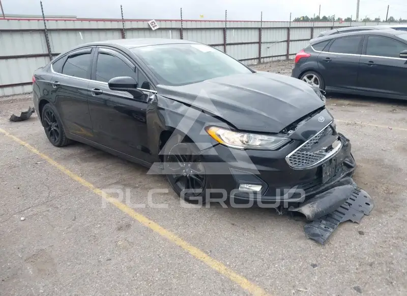 2019 Ford FUSION фото