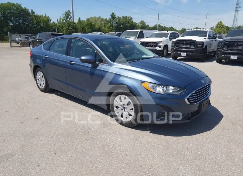 2019 Ford FUSION photo