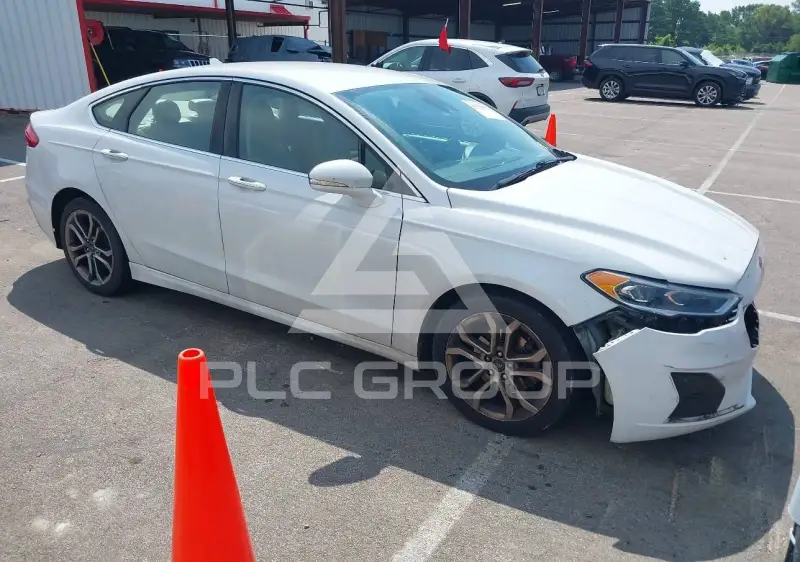 2019 Ford FUSION фото
