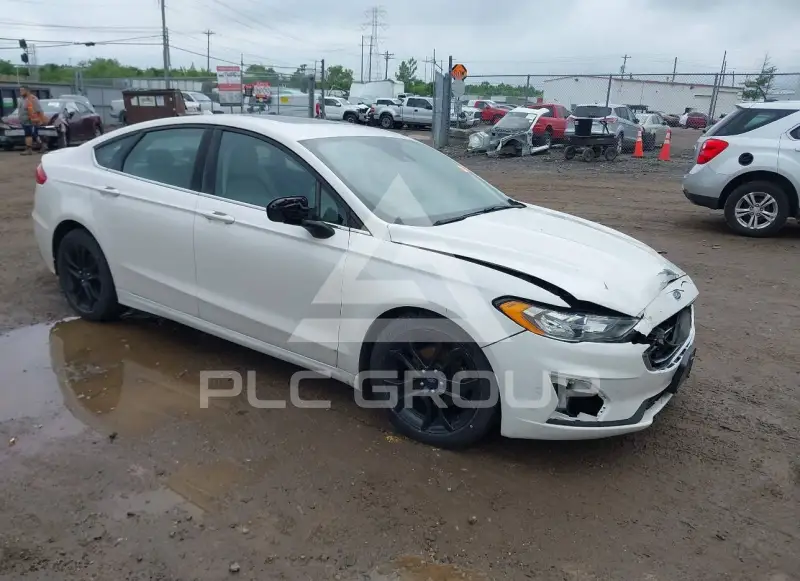 2019 Ford FUSION фото