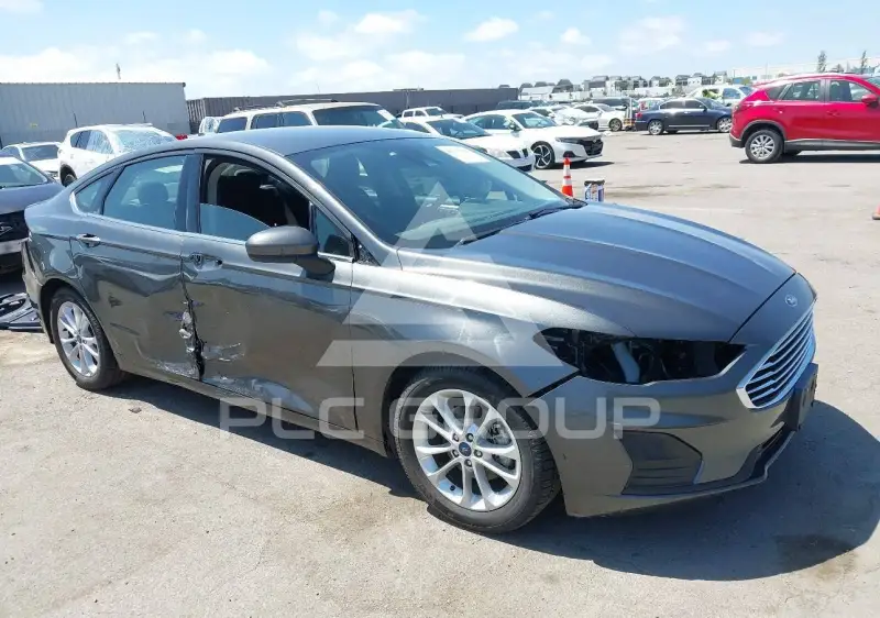 2019 Ford FUSION фото