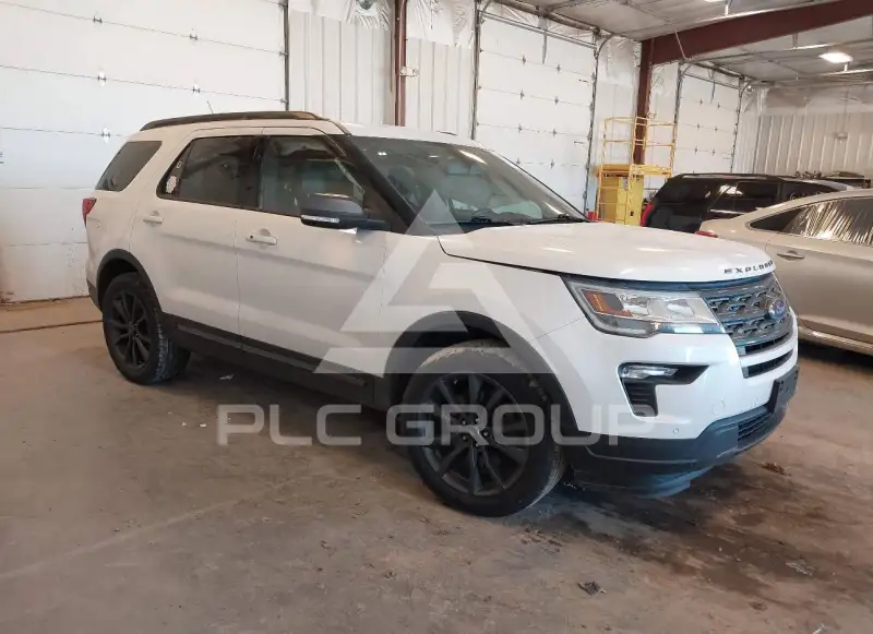 2019 Ford EXPLORER photo