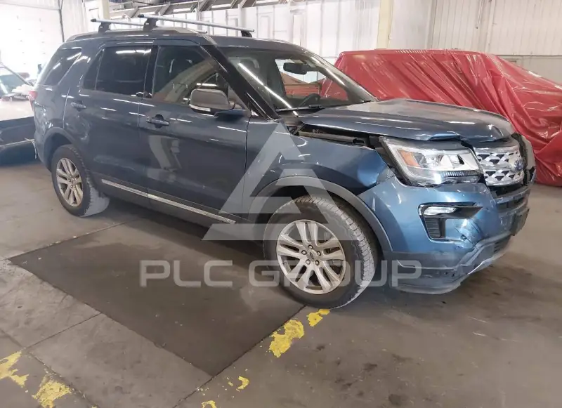 2019 Ford EXPLORER photo