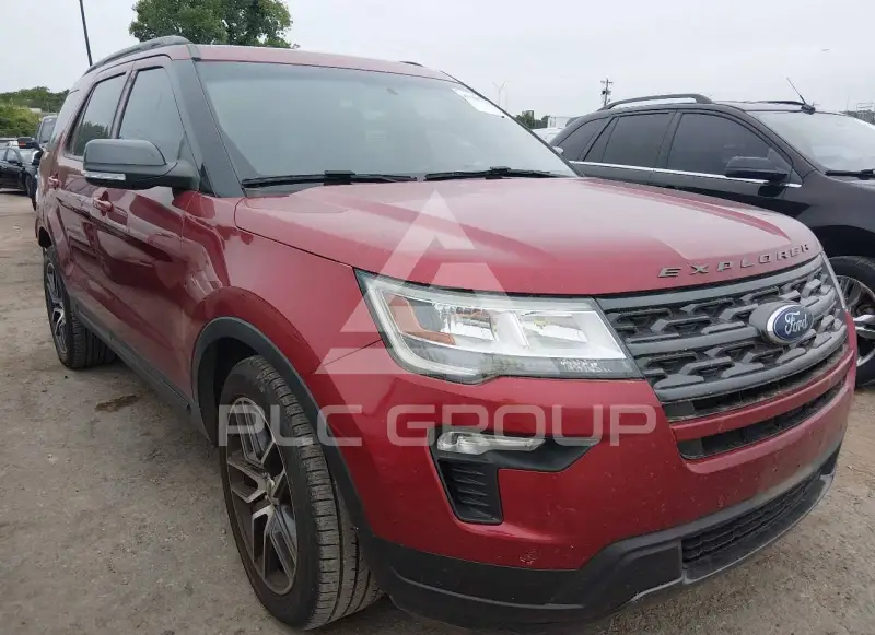 2019 Ford EXPLORER photo