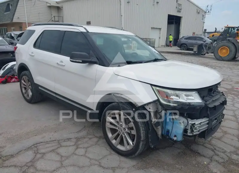 2019 Ford EXPLORER фото