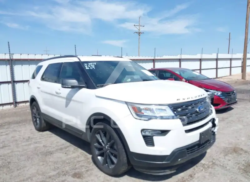 2019 Ford EXPLORER photo