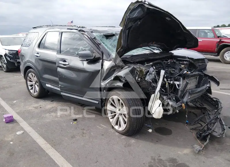 2019 Ford EXPLORER photo