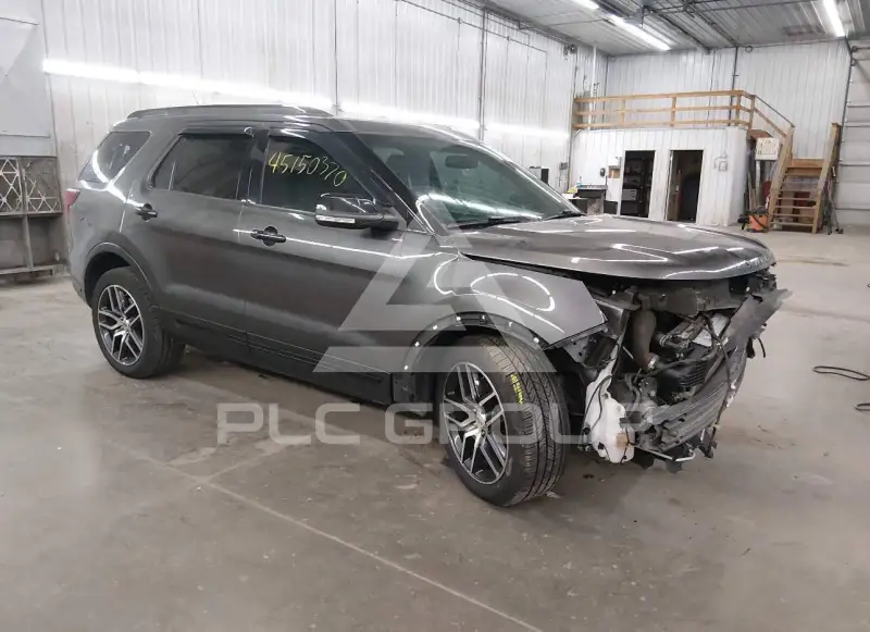 2019 Ford EXPLORER photo