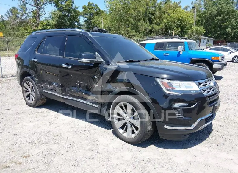 2019 Ford EXPLORER photo