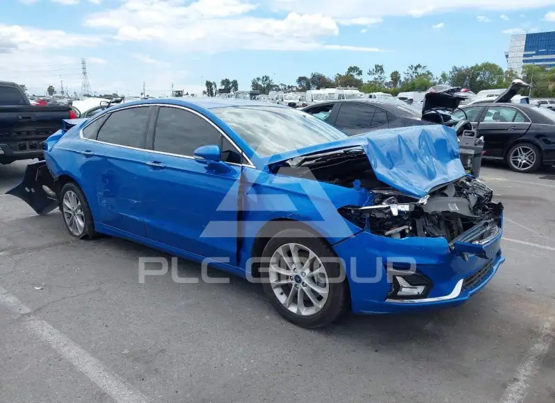 2019 Ford FUSION photo