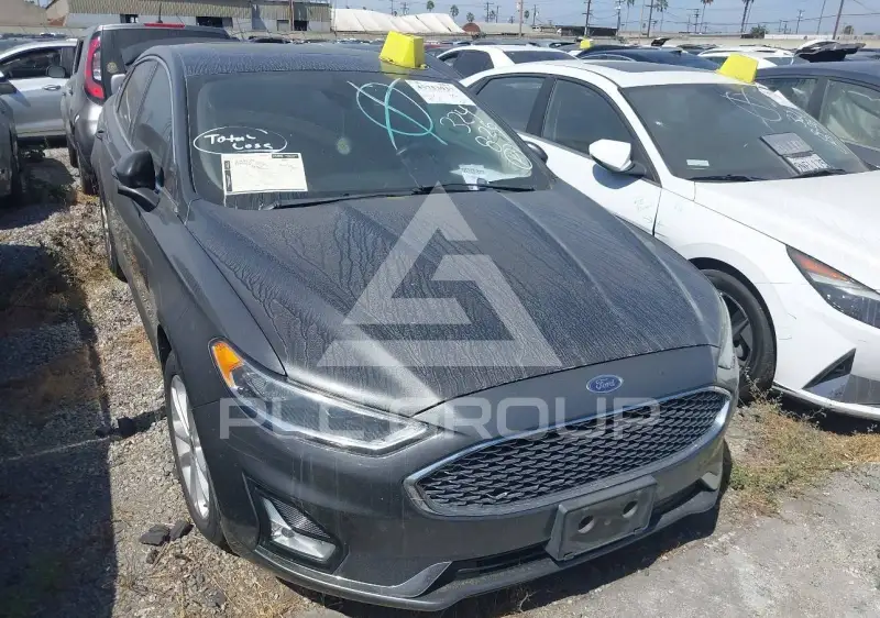 2019 Ford FUSION фото